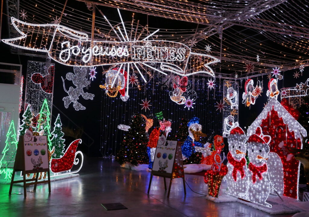 Bonhome de neige lumineux Corner noel sapin Pere noel geant Noel en entreprise PSB Lounge illumine vos evenements en Occitanie