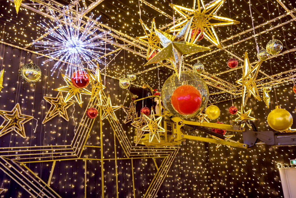 Etoile geante Noel en entreprise PSB Lounge illumine vos evenements en Occitanie