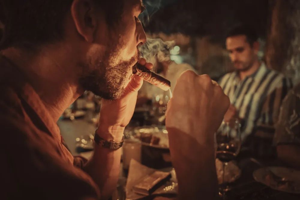 Psb lounge agence evenementielle toulouse location materiel evenement occitanie article prestataire bar a cigare 1