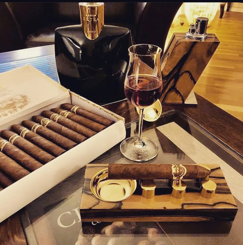 Psb lounge agence evenementielle toulouse location materiel evenement occitanie article prestataire bar a cigare 5