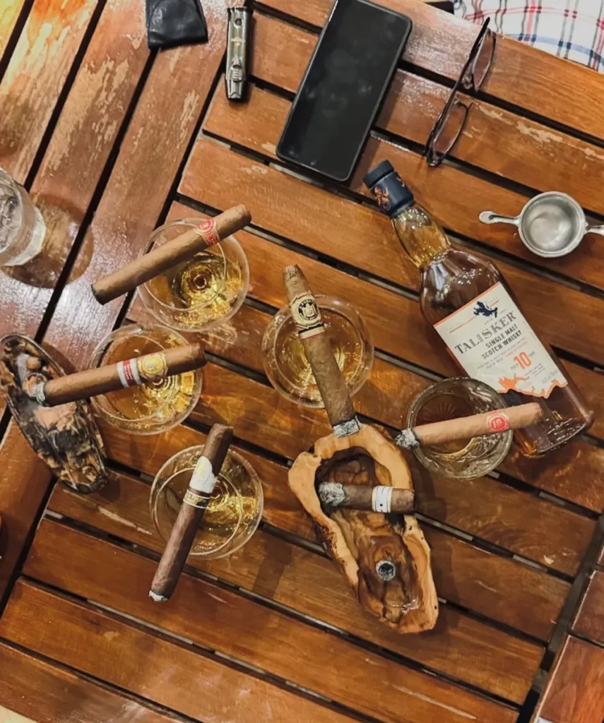 Psb lounge agence evenementielle toulouse location materiel evenement occitanie article prestataire bar a cigare 9