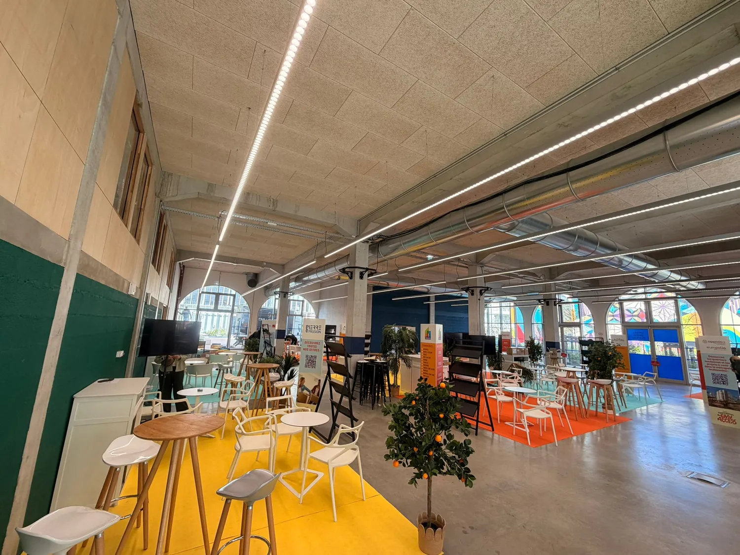 Vue générale salon Easy Access Toulouse La Cabane PSB Lounge